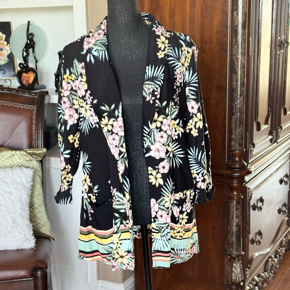 Roz & Ali Black Floral Open Jacket - Picture 5 of 11